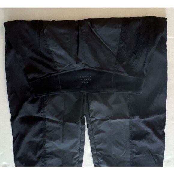 Nike FB7825-010 Women's Sz Small Black Run Division Storm-Fit Run Jogger Pants - Picture 5 of 16